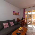 Apartman Benimar 13 - Two Bed Overlooking The Pool *