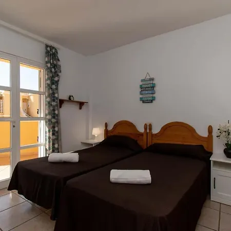 Benimar 13 - Two Bed Overlooking The Pool *