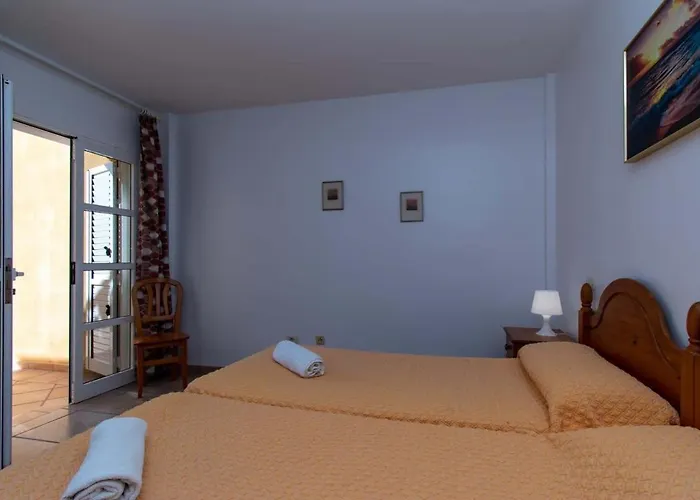 아파트 Benimar 13 - Two Bed Overlooking The Pool