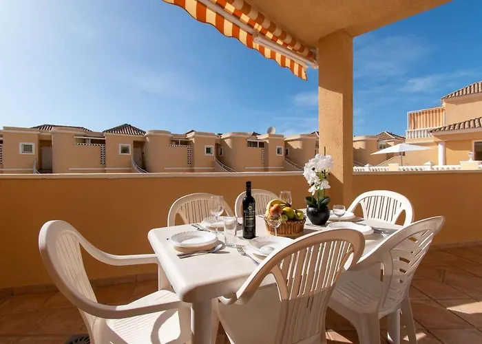 Benimar 13 - Two Bed Overlooking The Pool 아데제