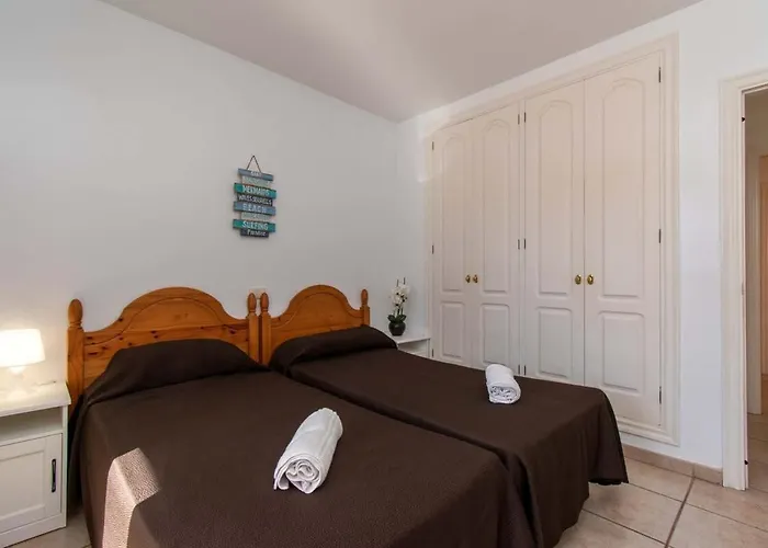 Benimar 13 - Two Bed Overlooking The Pool 아파트 *