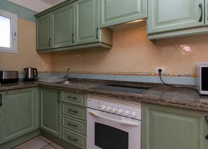 Benimar 13 - Two Bed Overlooking The Pool 아파트