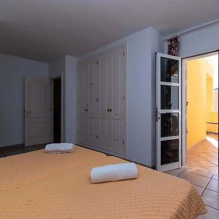 Benimar 13 - Two Bed Overlooking The Pool Apartment Costa Adeje (Tenerife)