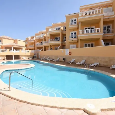 Benimar 13 - Two Bed Overlooking The Pool