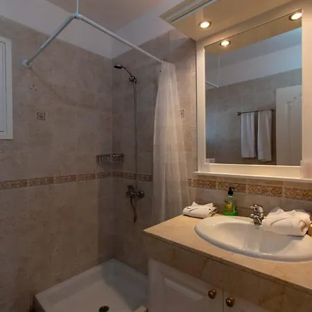Apartment Benimar 13 - Two Bed Overlooking The Pool