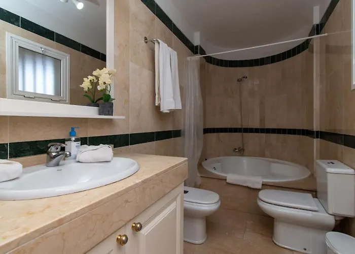 Benimar 13 - Two Bed Overlooking The Pool Apartamento Costa Adeje (Tenerife)