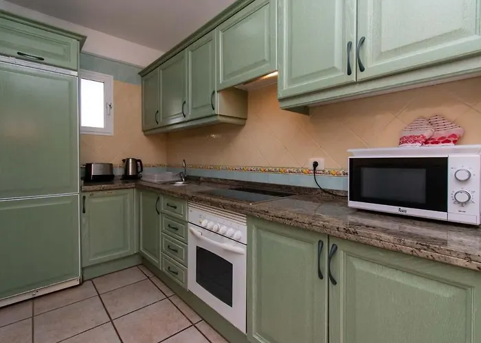 Benimar 13 - Two Bed Overlooking The Pool Apartamento Costa Adeje (Tenerife)