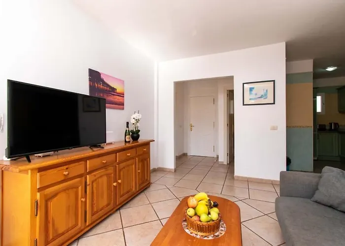 Benimar 13 - Two Bed Overlooking The Pool Apartamento *