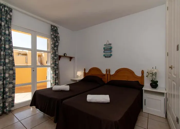 Benimar 13 - Two Bed Overlooking The Pool *