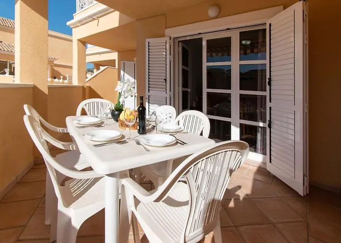 Benimar 13 - Two Bed Overlooking The Pool Apartman *