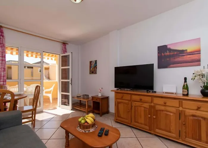 Benimar 13 - Two Bed Overlooking The Pool Apartman