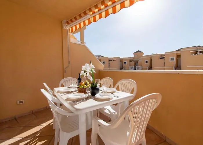 Benimar 13 - Two Bed Overlooking The Pool